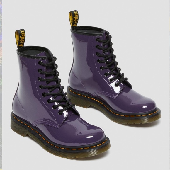 DR MARTENS 1460 PATENT LEATHER LACE UP BOOTS - Picture 2 of 16